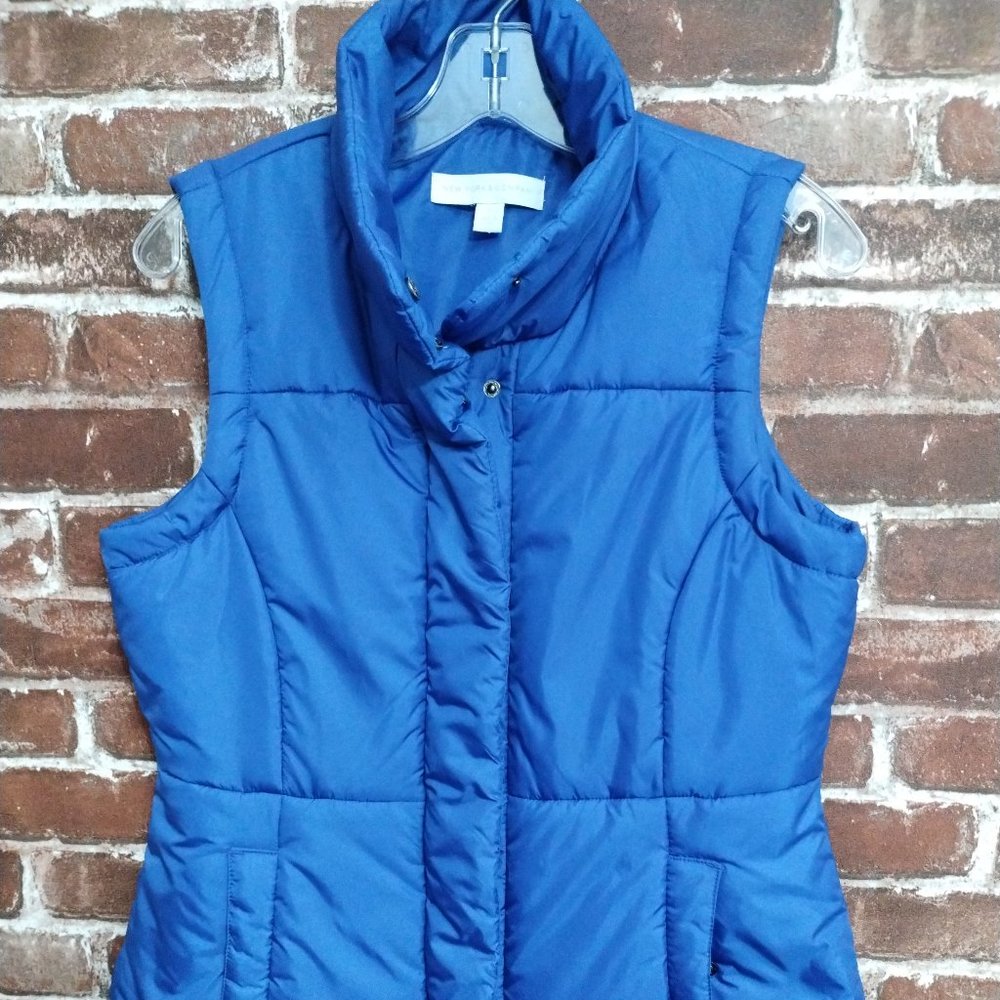 Ladies  Small    New York & Company / Zip up Vest